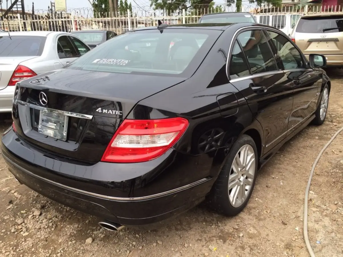 Extremely clean toks Mercedes Benz C300 2008 Black - Image 1