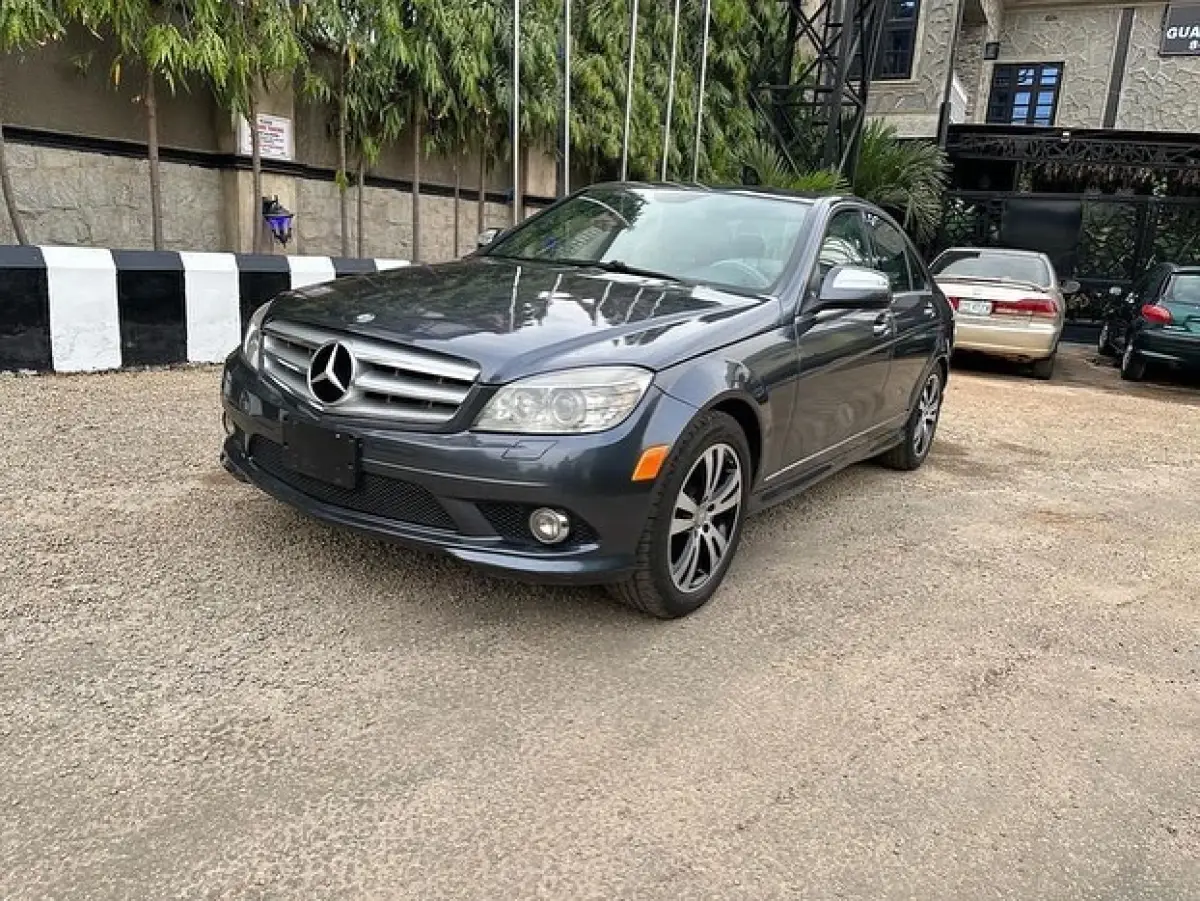 Mercedes Benz C350 2008 model - Image 3