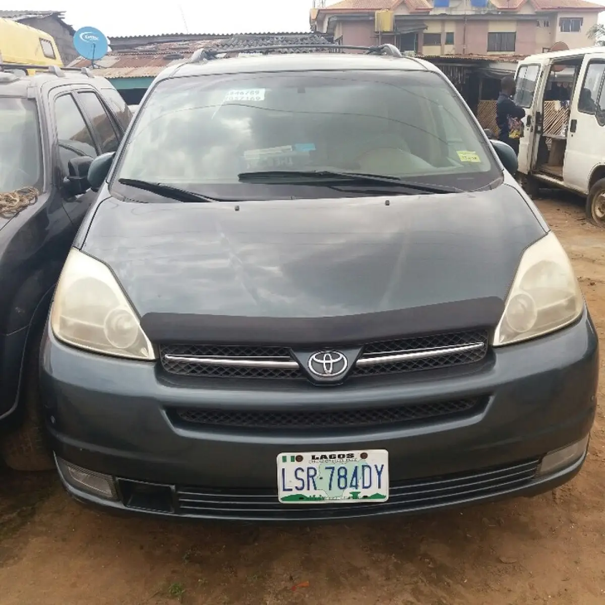 Registered Toyota Sienna (first Body) - 2006 - Image 2