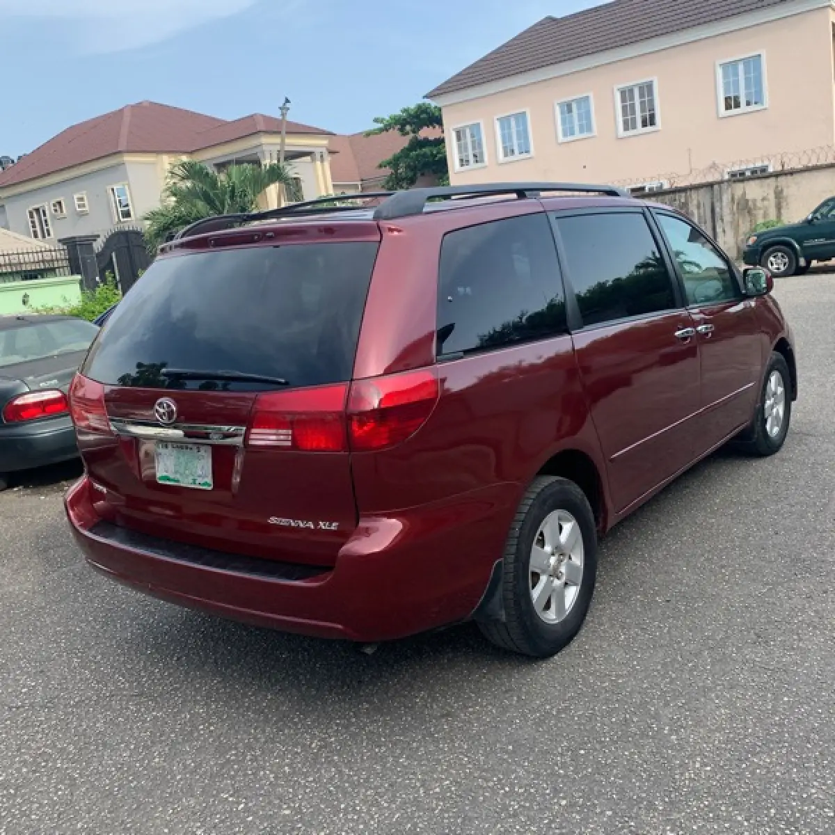 Clean Toyota Sienna 2006 Model For Grabs - Image 1