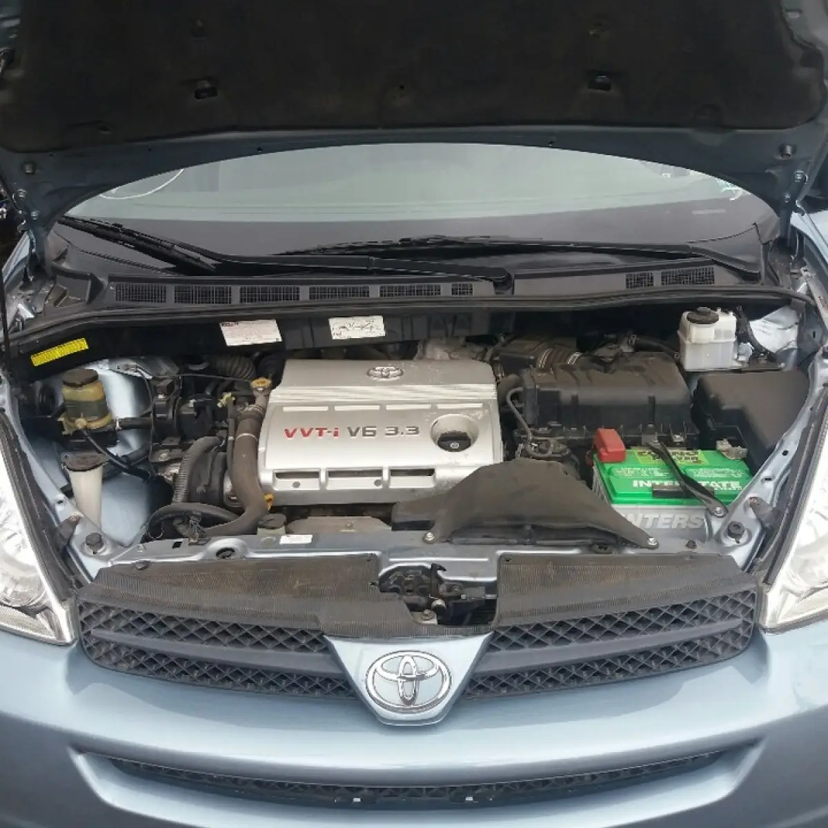 Toyota Sienna XLE - Image 2