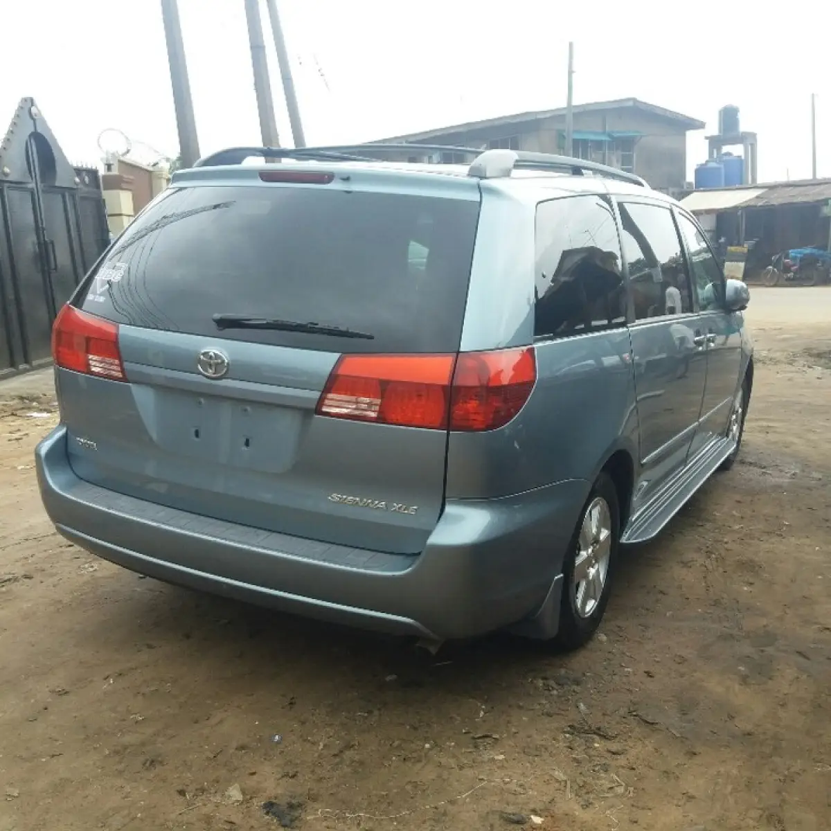 Toyota Sienna XLE - Image 6