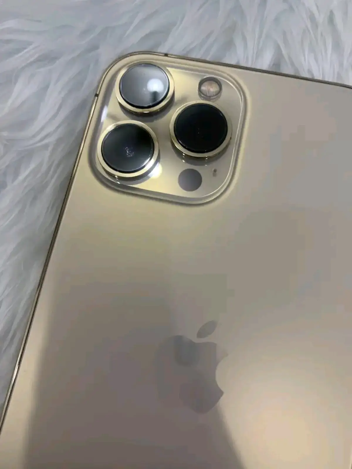 Use iPhone 13pro max - Image 2