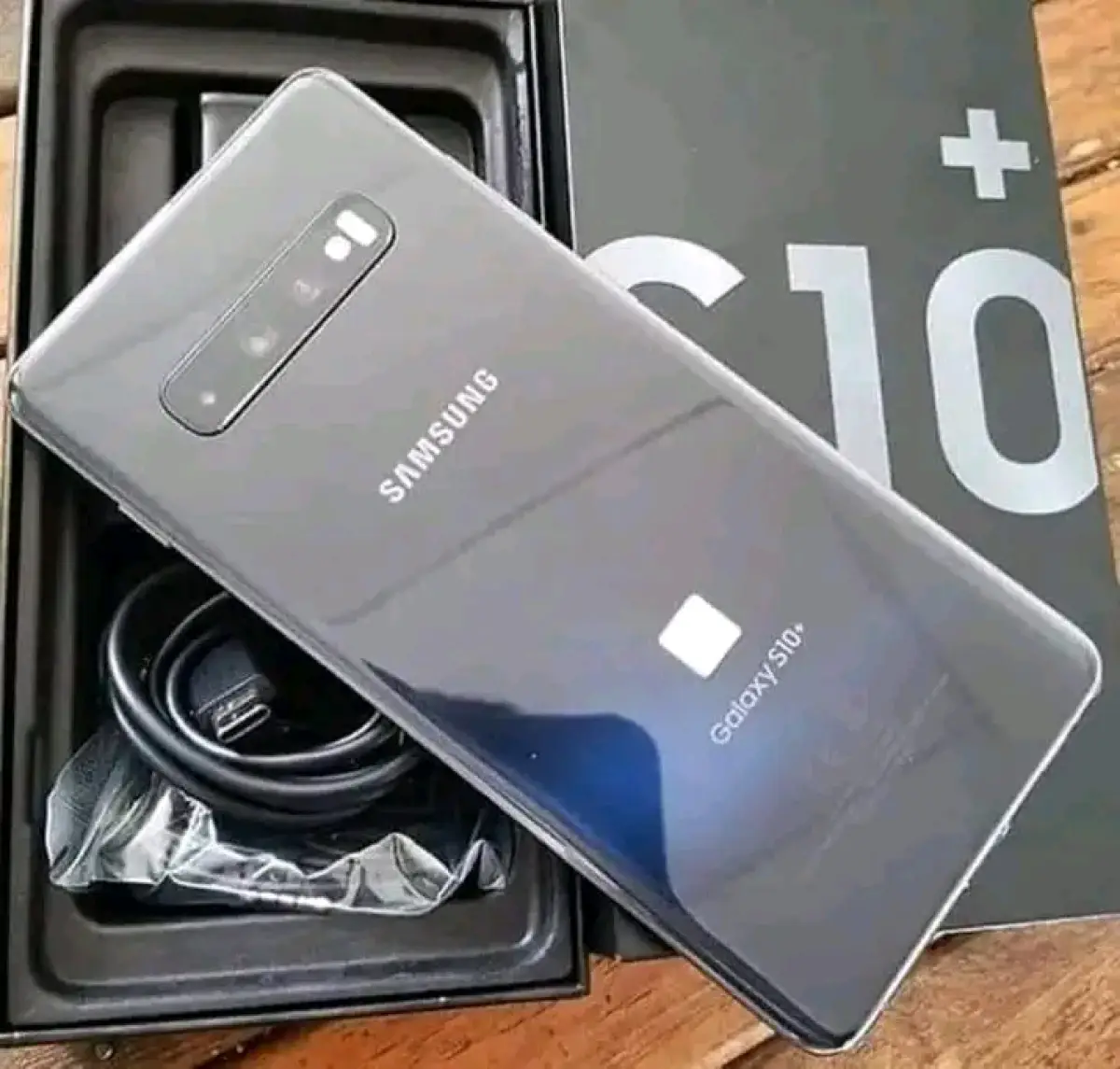 Clean Galaxy s10 plus for sale - Image 3