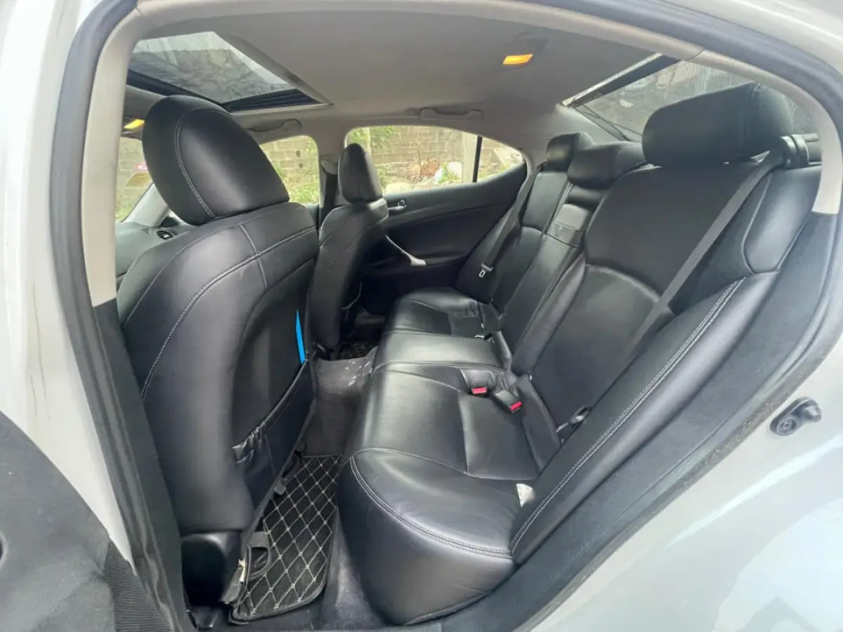 Lexus IS250 2011 Model - Image 6