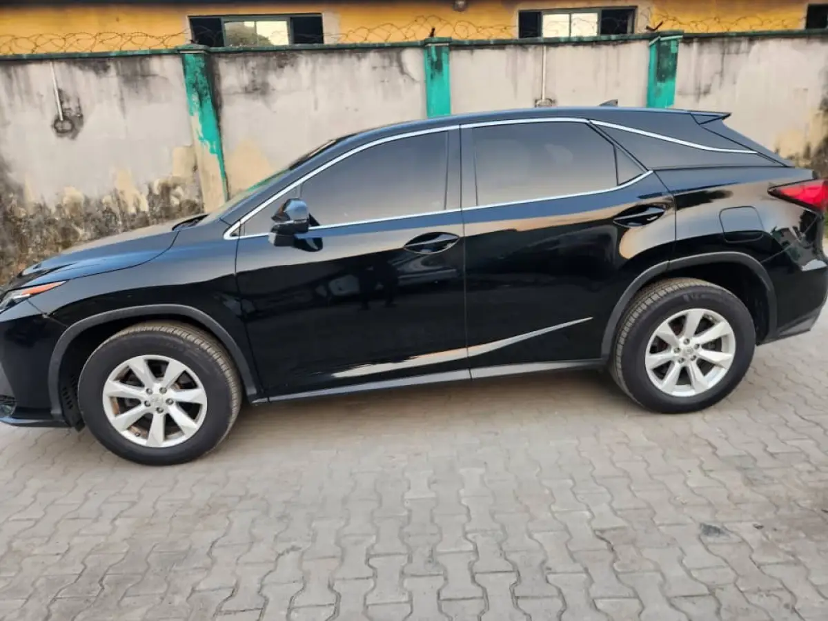 RX 350 2017 black - Image 2