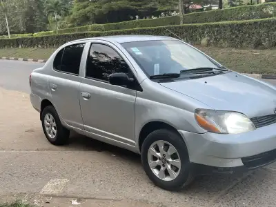 Direct Hand Auto with CNG Yaris Echo 2001