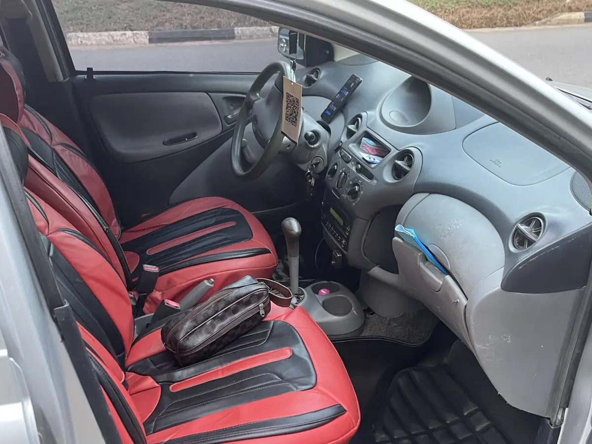 Direct Hand Auto with CNG Yaris Echo 2001 - Image 7