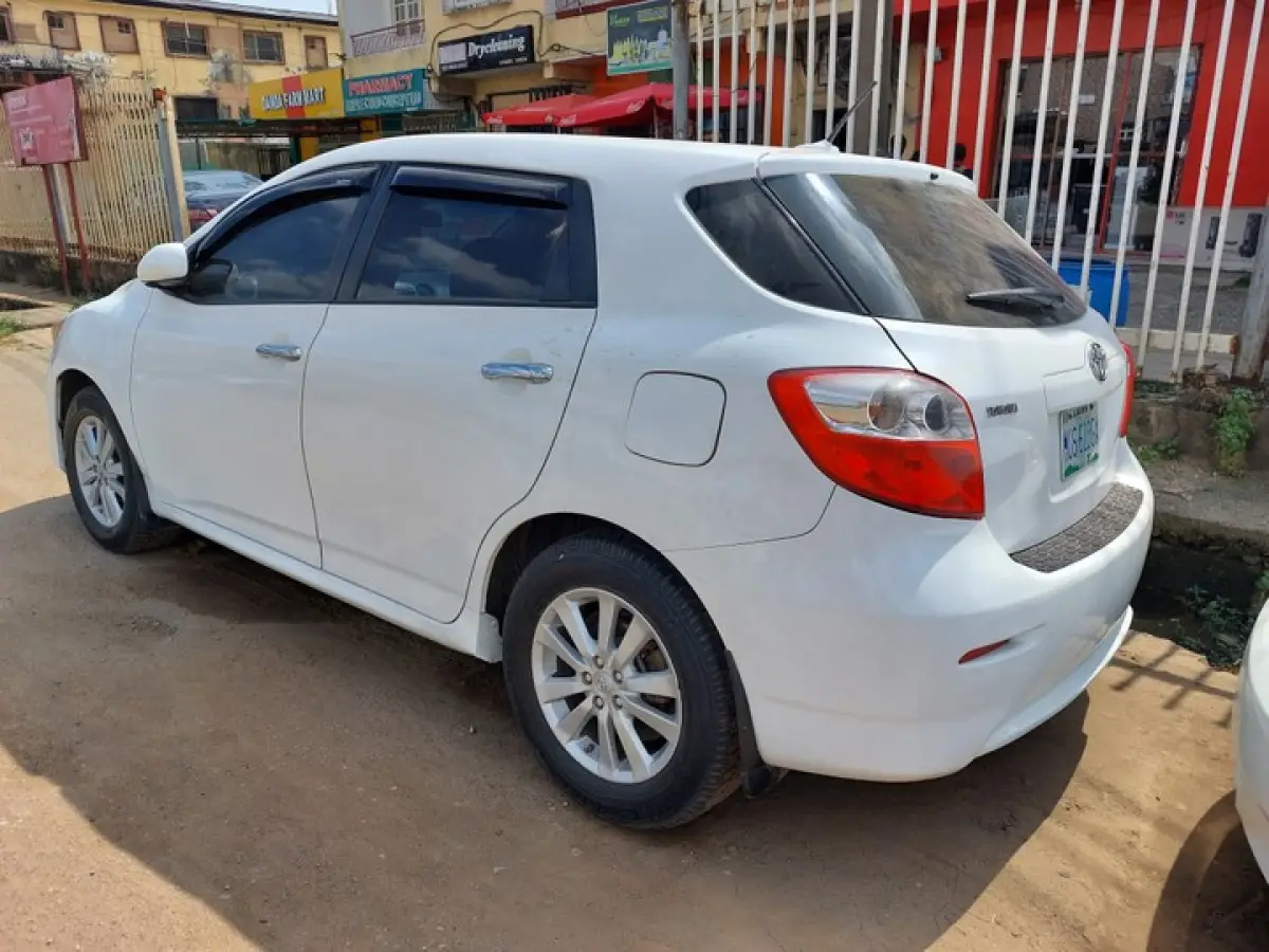 2010 Toyota Matrix White Registered - Image 6