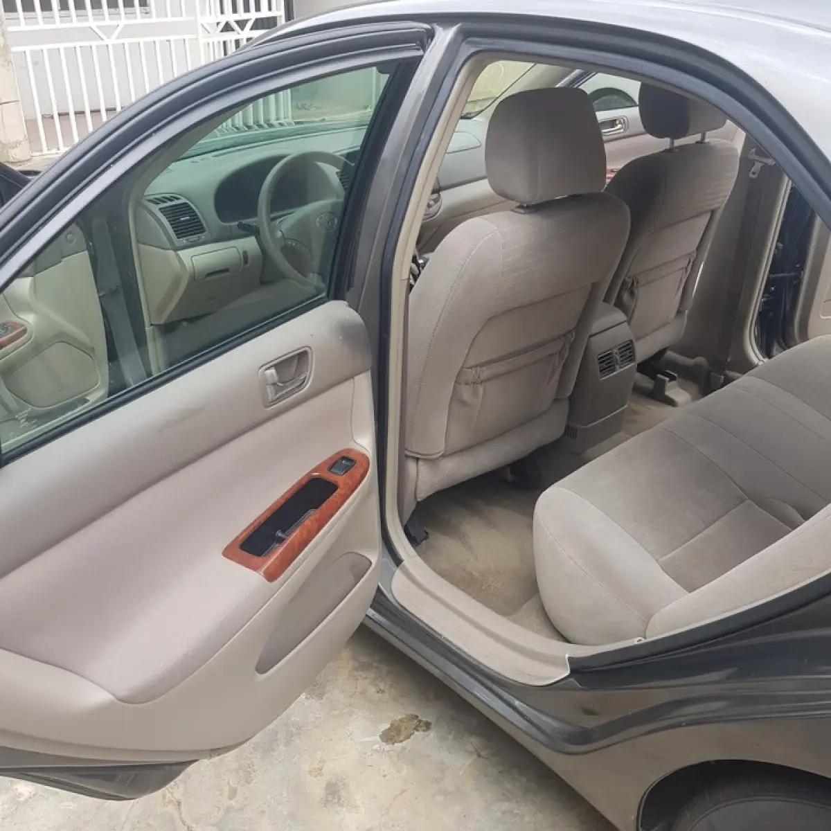 Toyota Camry XLE 2006 gray - Image 6