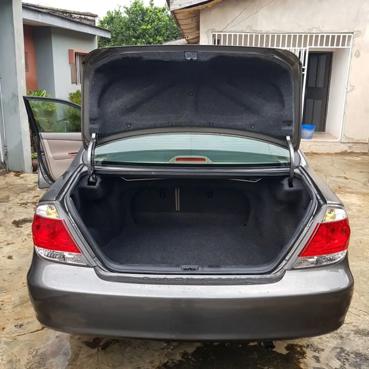 Toyota Camry XLE 2006 gray - Image 10