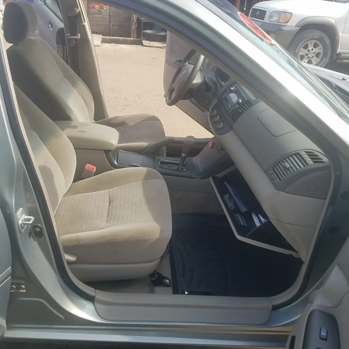 Tin-can Cleared 2006 Toyota Camry LE - Image 4