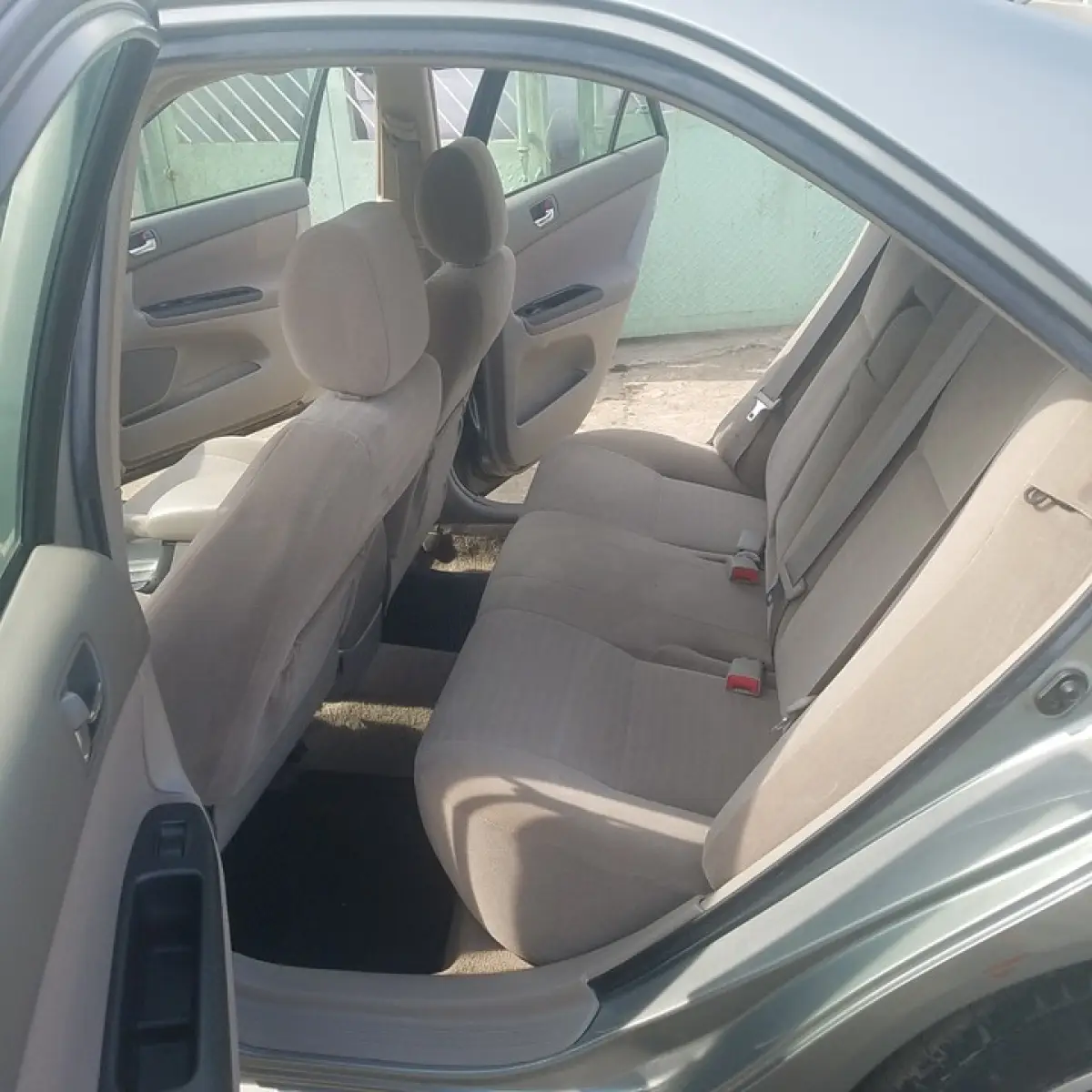 Tin-can Cleared 2006 Toyota Camry LE - Image 6