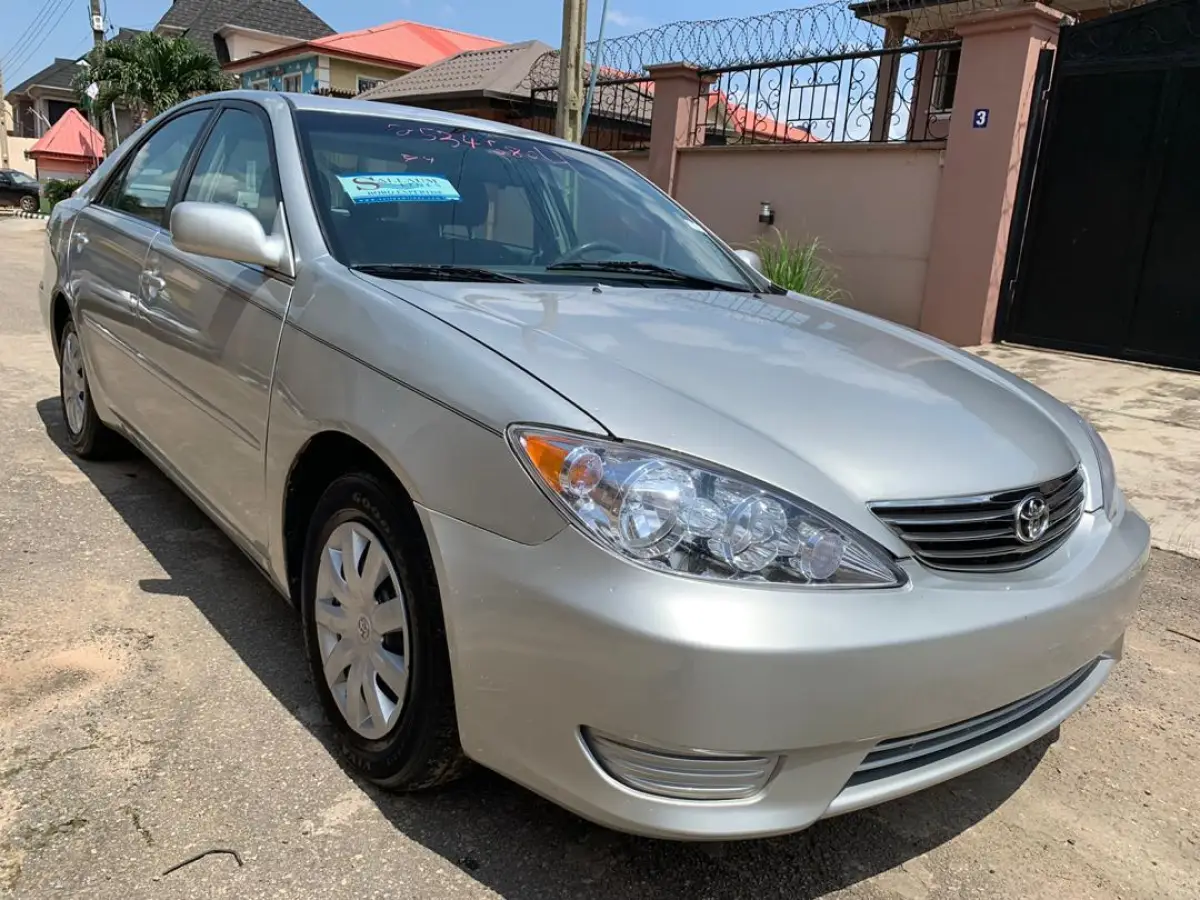 2006 Toyota Camry LE Available - Image 8