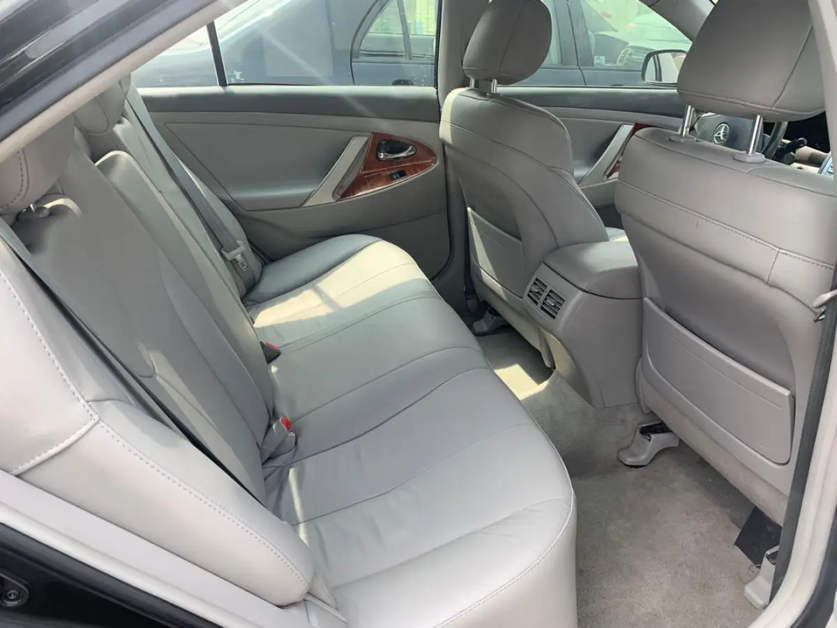 2011 Toyota Camry XLE Thumbstart 4cylinder - Image 6