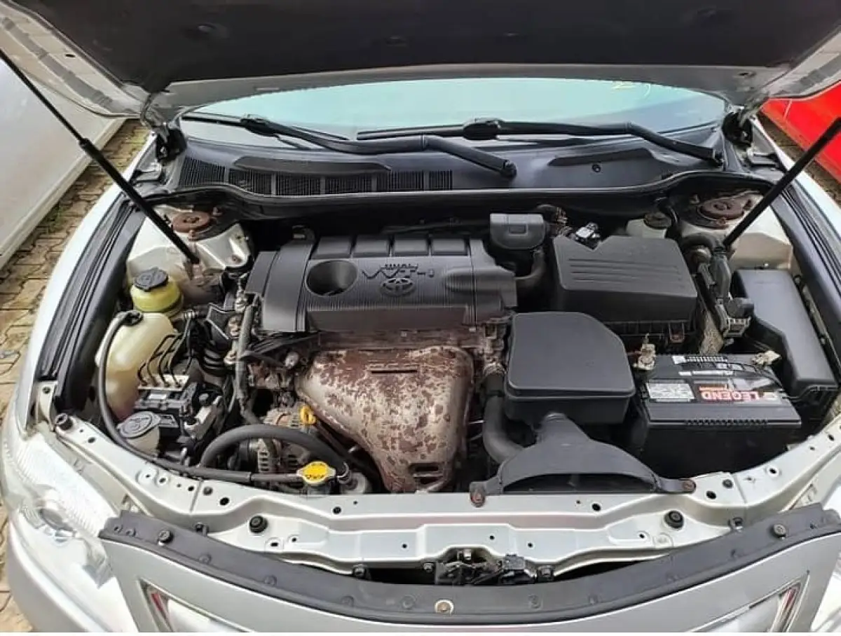 2011 Toyota Camry XLE - Autos - Image 3