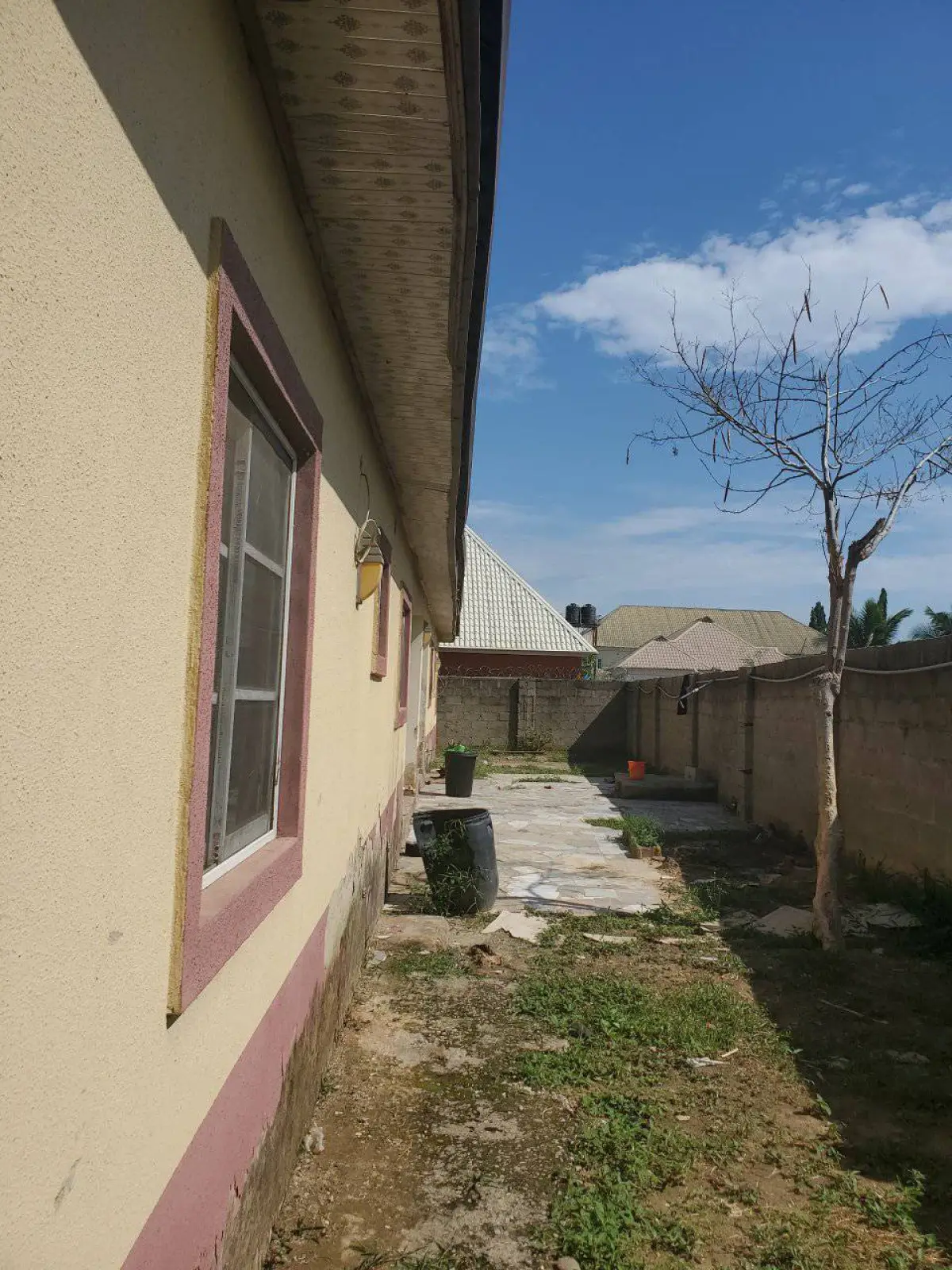 4 Bedroom Bungalow for Sale - Image 1