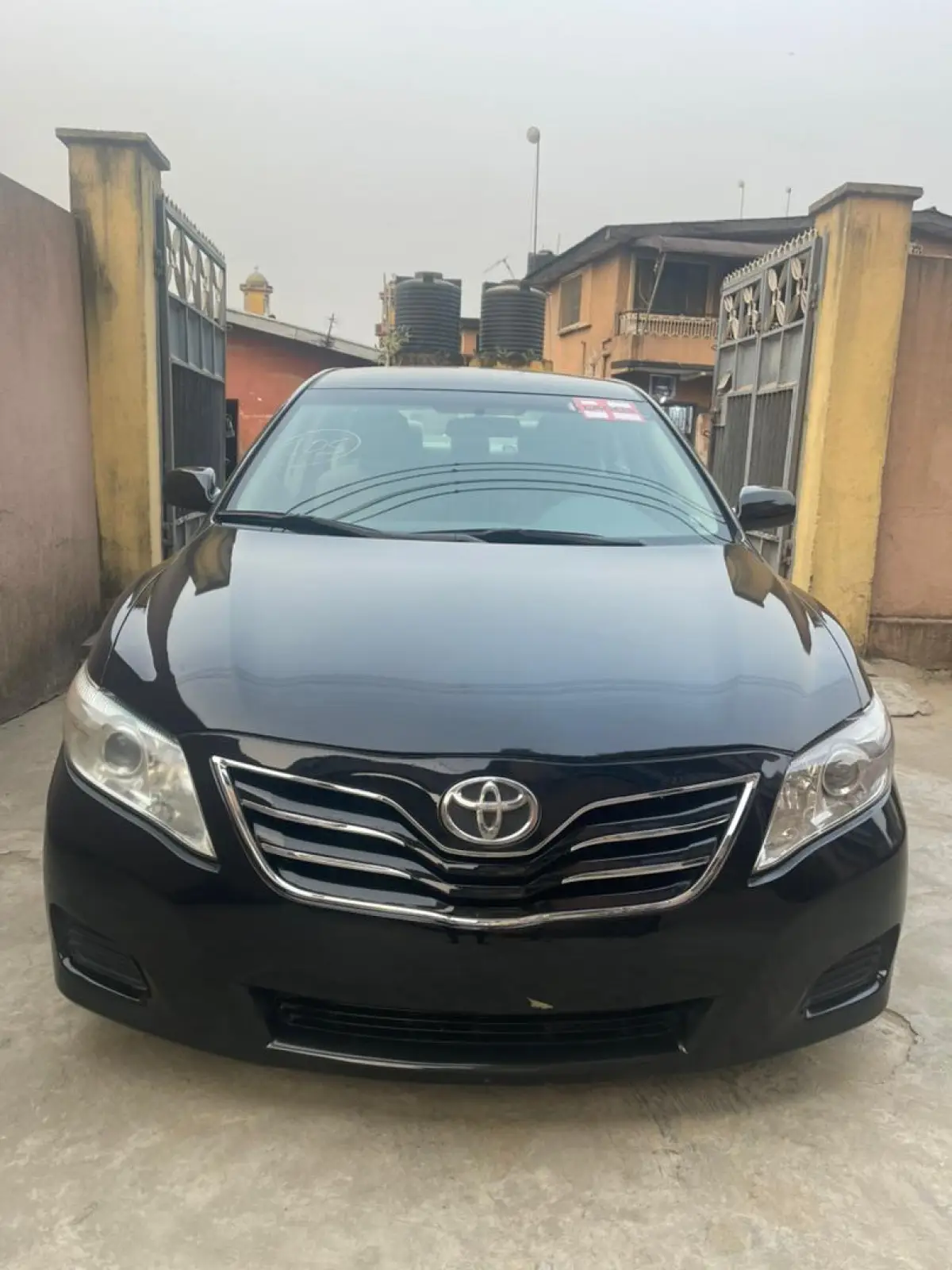 Used 2010 Toyota Camry LE Black Colour - Image 1