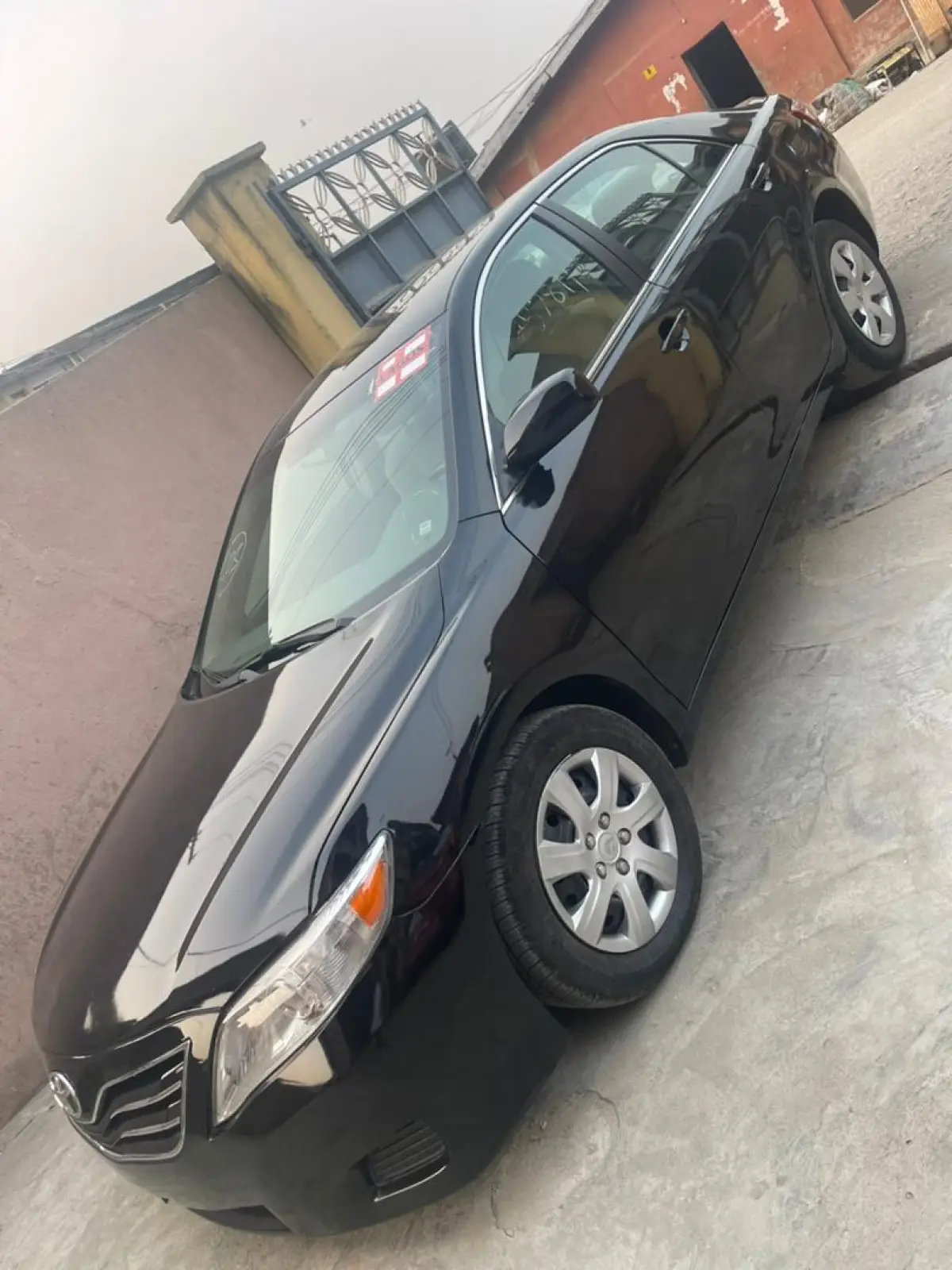 Used 2010 Toyota Camry LE Black Colour - Image 2