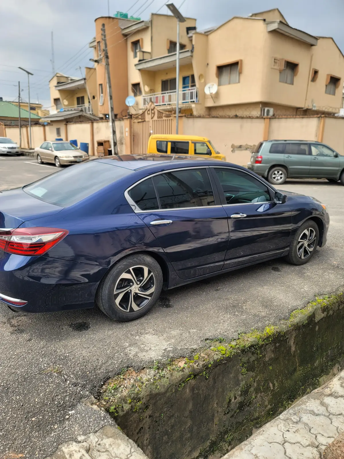 2016 Honda Accord - Image 3