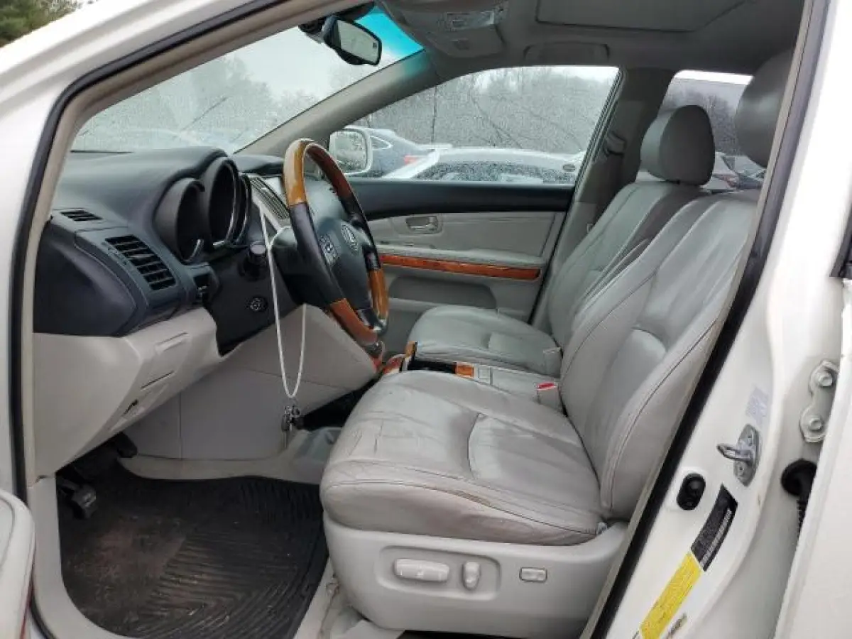 CLEAN 2005 LEXUS RX 330 FOR SALE - Image 7