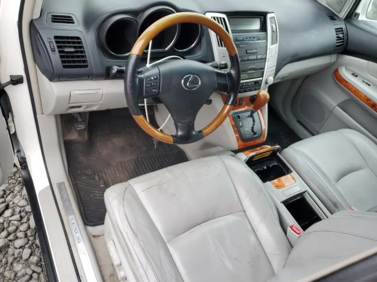 CLEAN 2005 LEXUS RX 330 FOR SALE - Image 8