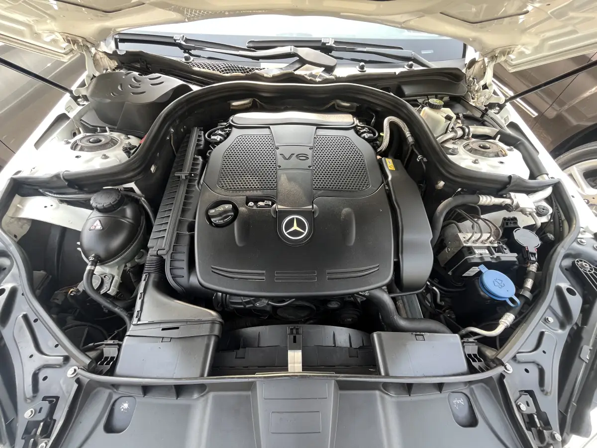 Foreign Used 2013 Mercedes Benz E350 - Image 10