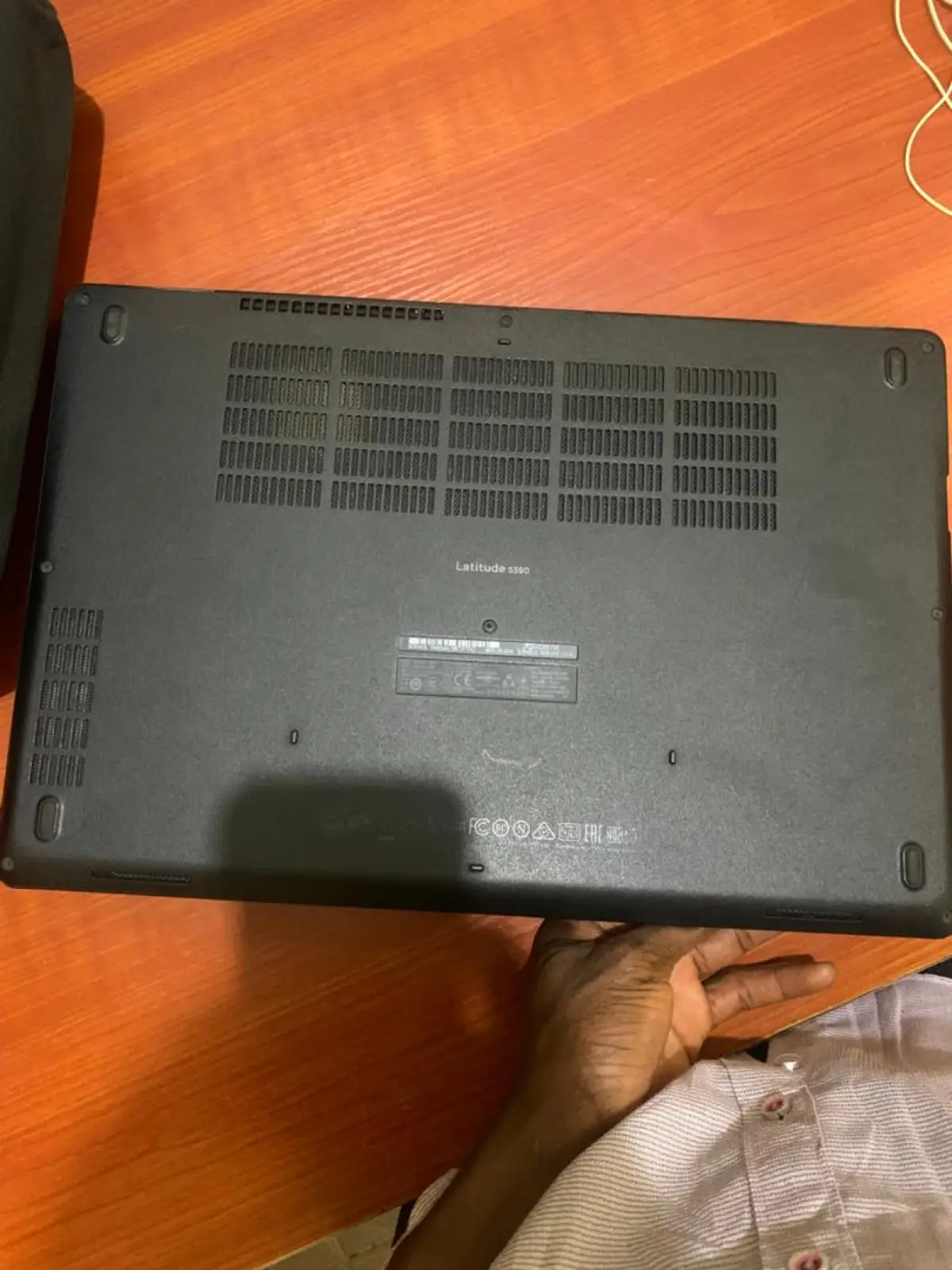 Dell latitude 5590 Laptop - Image 3