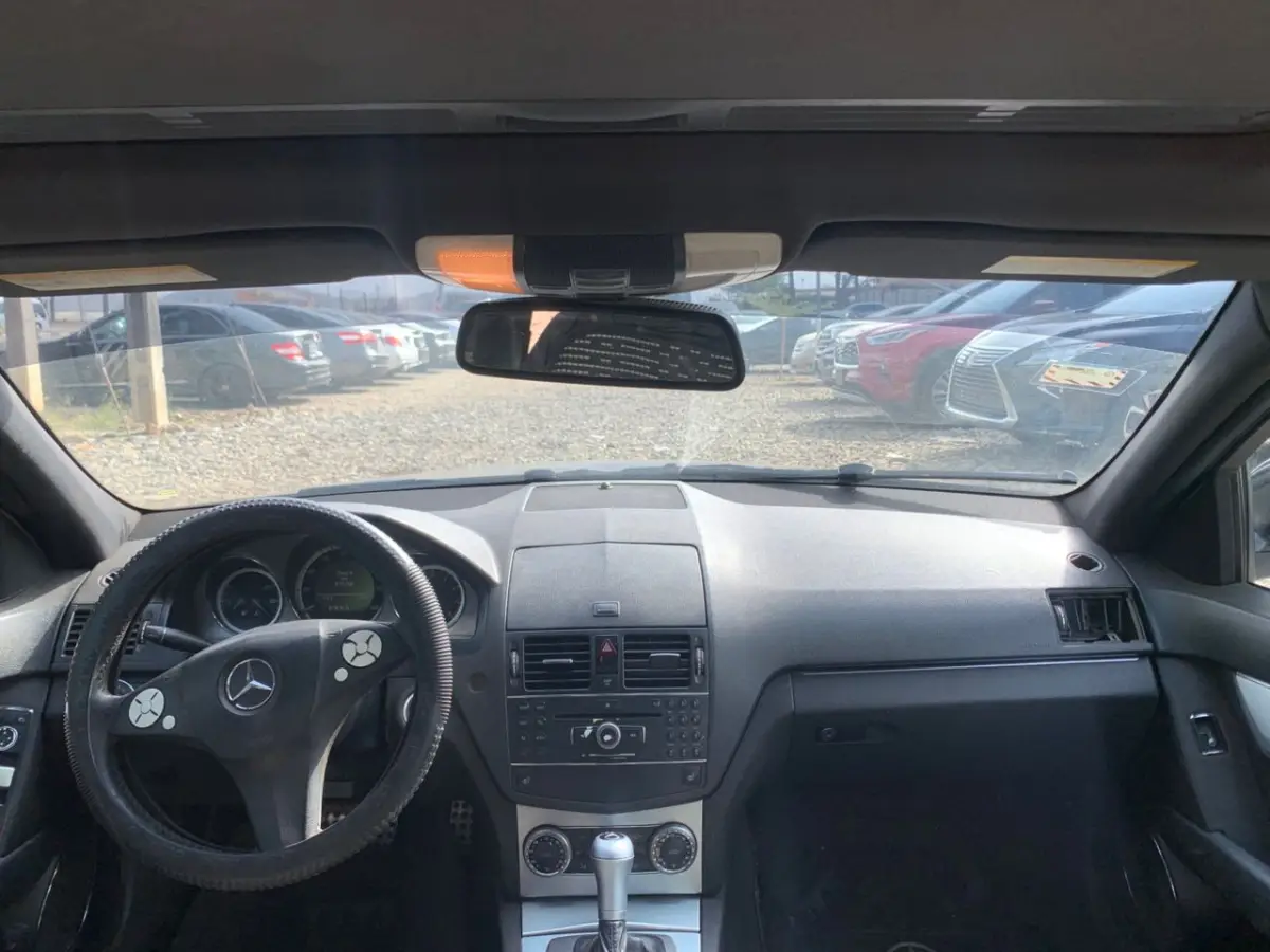 Mercedes Benz C300 2009 - Image 3