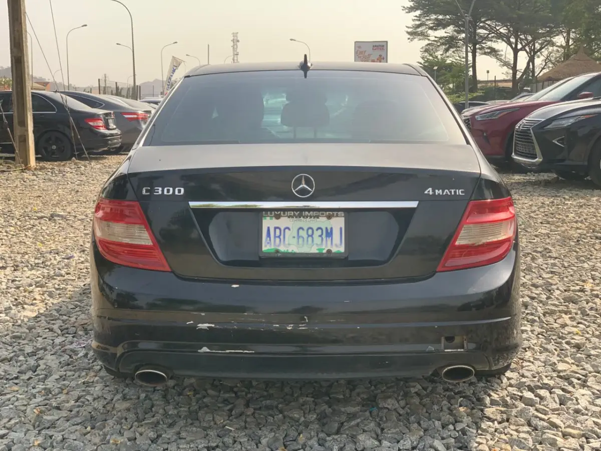 Mercedes Benz C300 2009 - Image 4