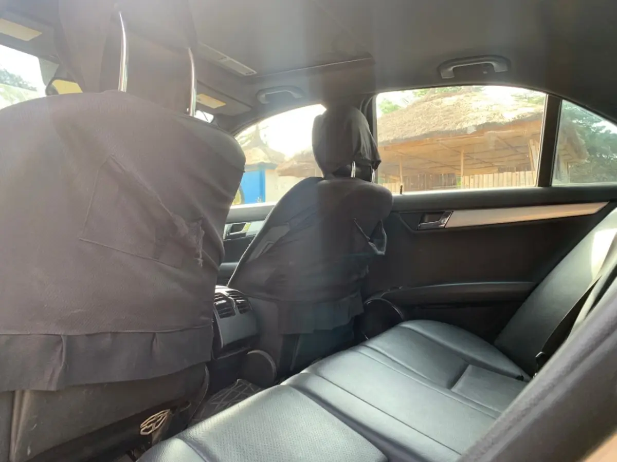 Mercedes Benz C300 2009 - Image 6