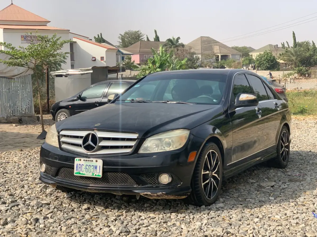 Mercedes Benz C300 2009 - Image 8