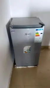 A single door Fridge 84lits