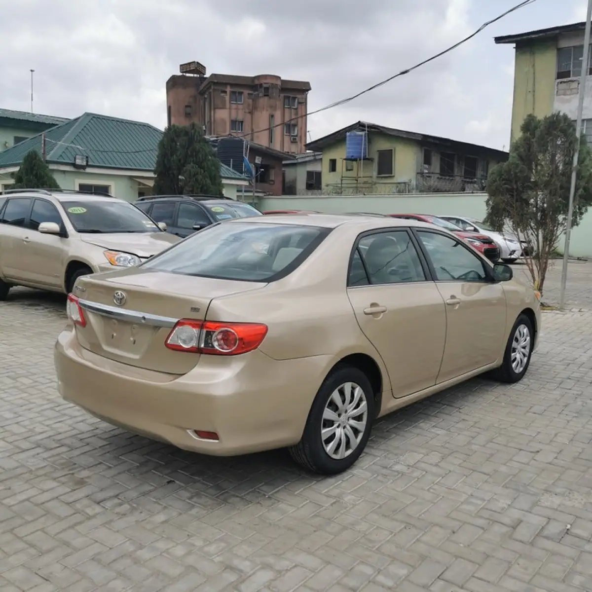 Neat Toyota Corolla for sale - Image 2