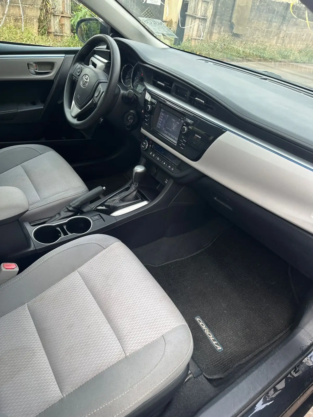 2015 Toyota Corolla - Image 5