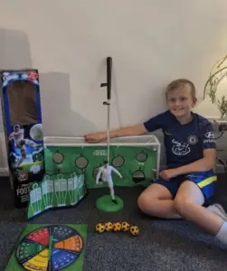 Minimastersports football kick game toy