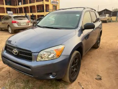 Neatly used Toyota RAV4