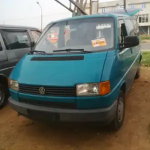 Volkswagen T4 00 Petrol Engine Bus