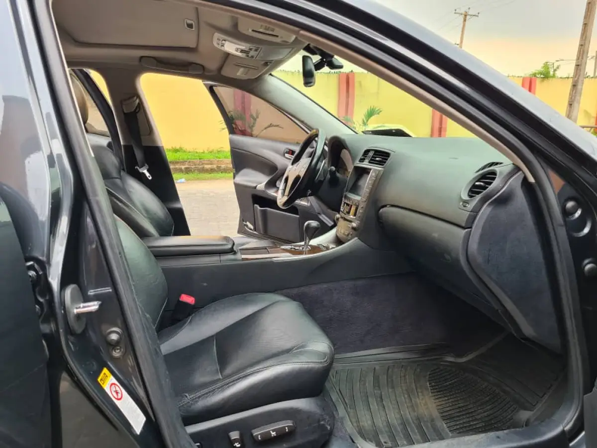 Clean neat Lexus Is250 for sale - Image 8