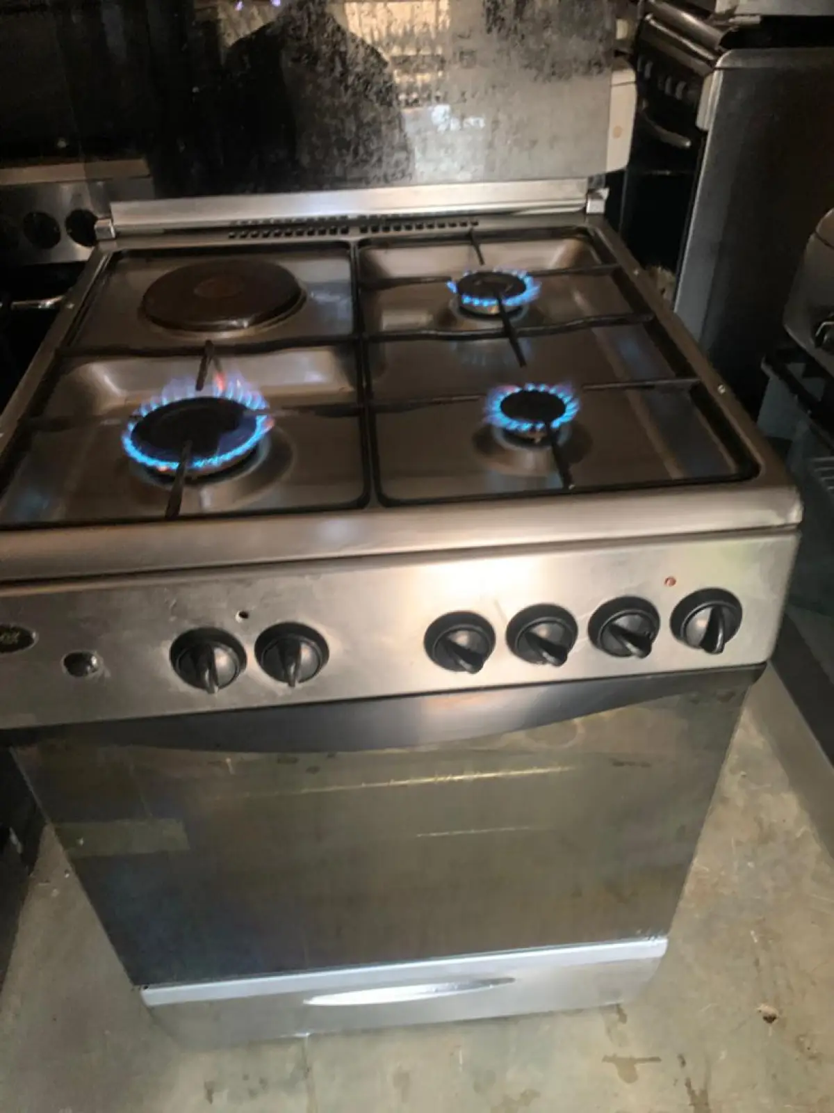 Upgrade your kitchen with our trusted brands of gas and electric cookers - Image 4