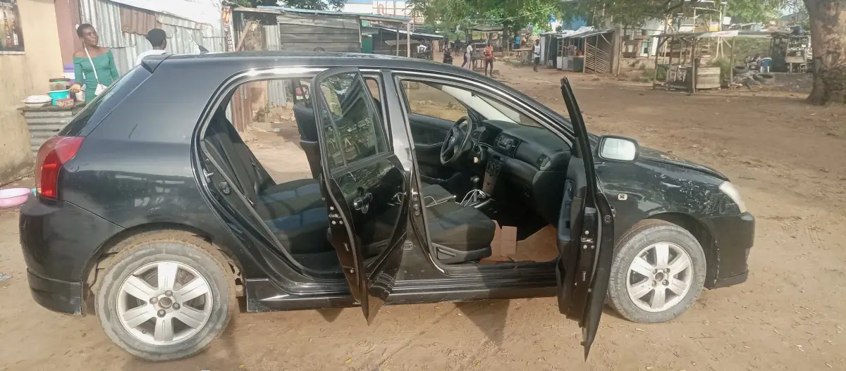 No fault buy and use Toyota Corolla 06 forgie used - Image 16