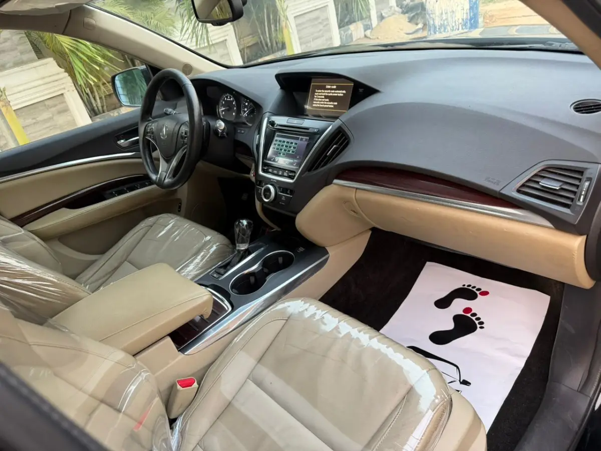 Acura MDX - Image 12