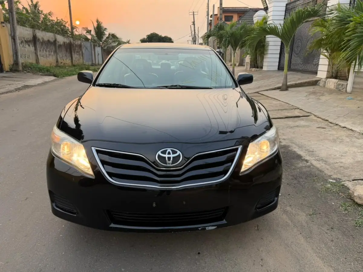 Toyota Camry 2011, Direct foreign used - Image 1