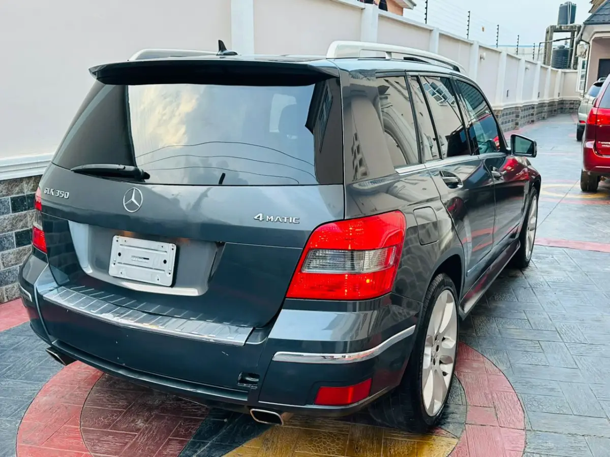 Benz GLK350, 2010 - Image 5
