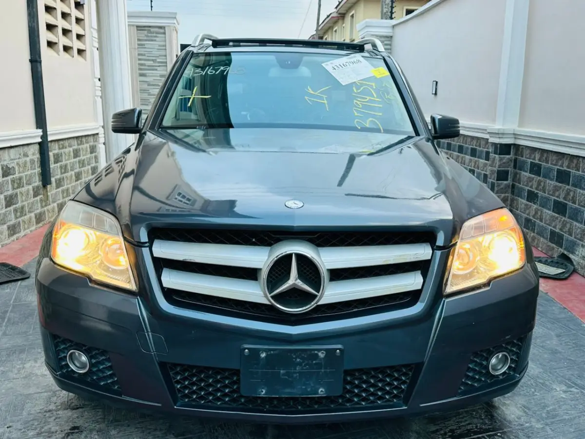 Benz GLK350, 2010 - Image 8