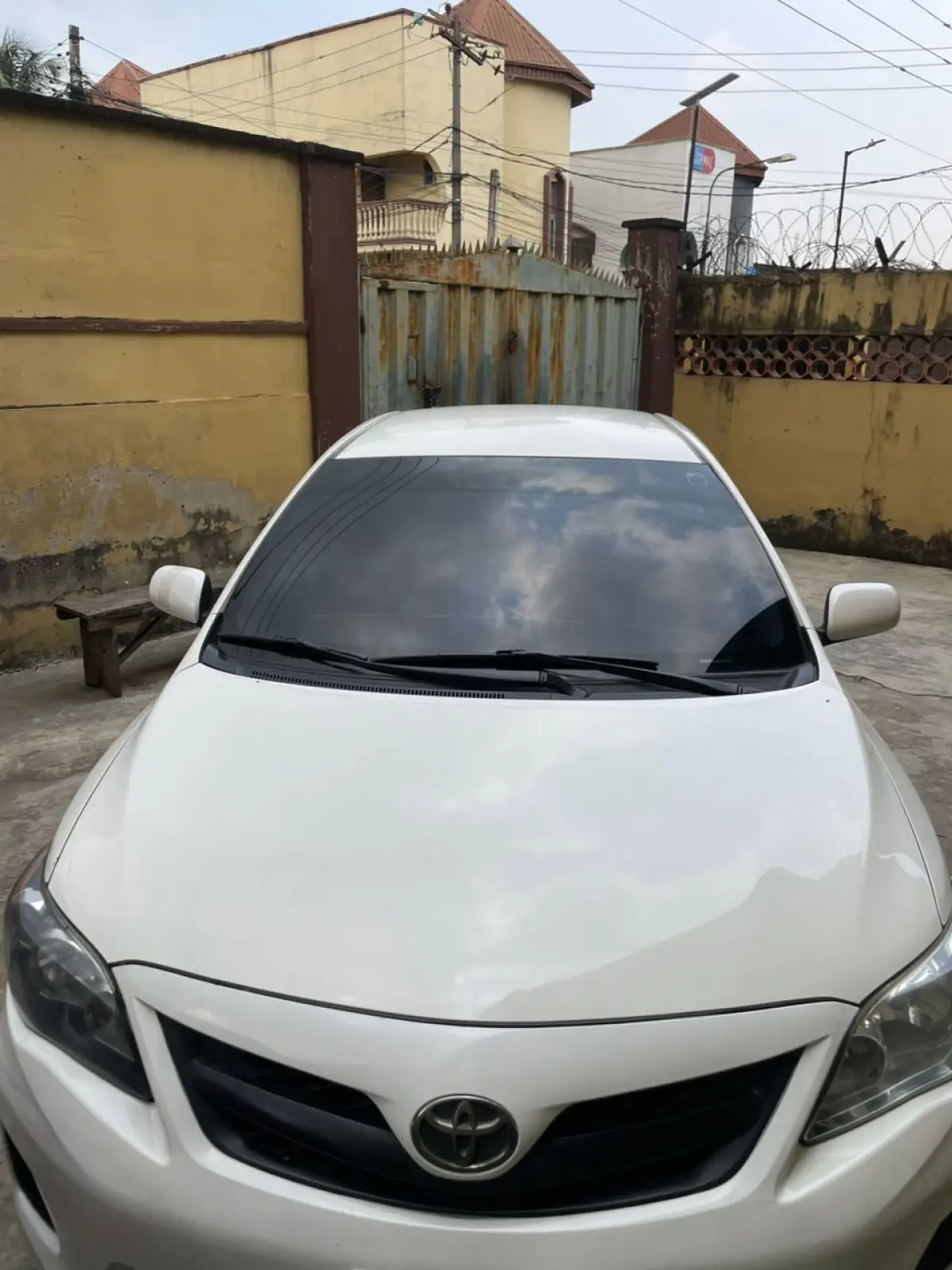 Toyota Corolla 2013 - Image 1