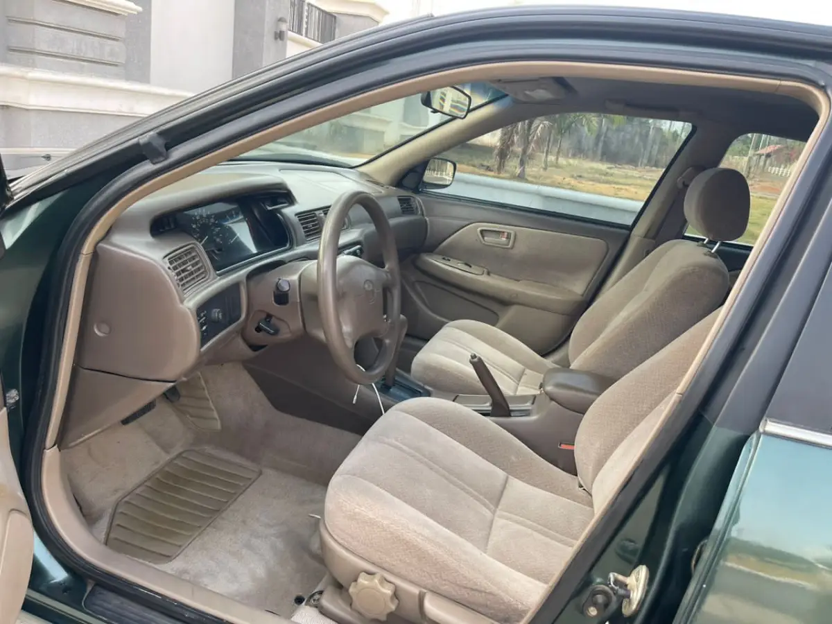 Toyota Camry 2000 - Image 5