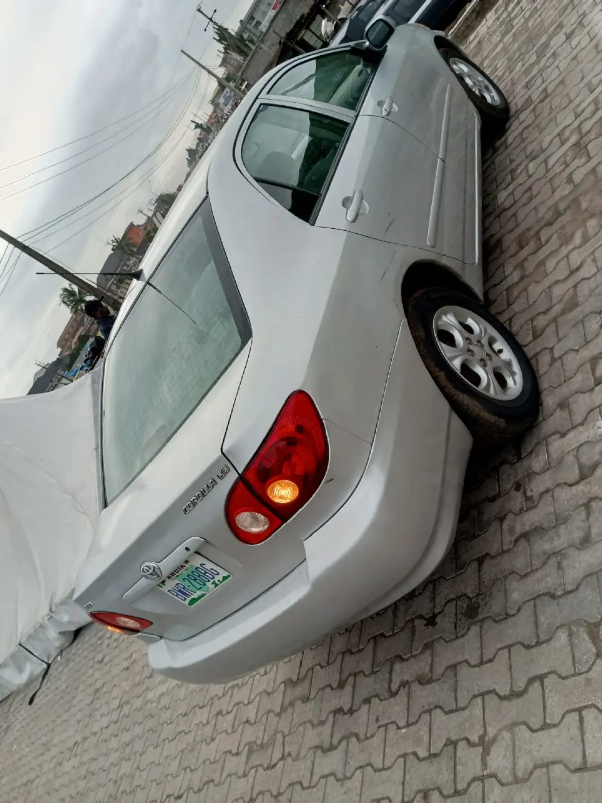8 Months Used First Body 2007 Toyota Corolla Le - Image 2