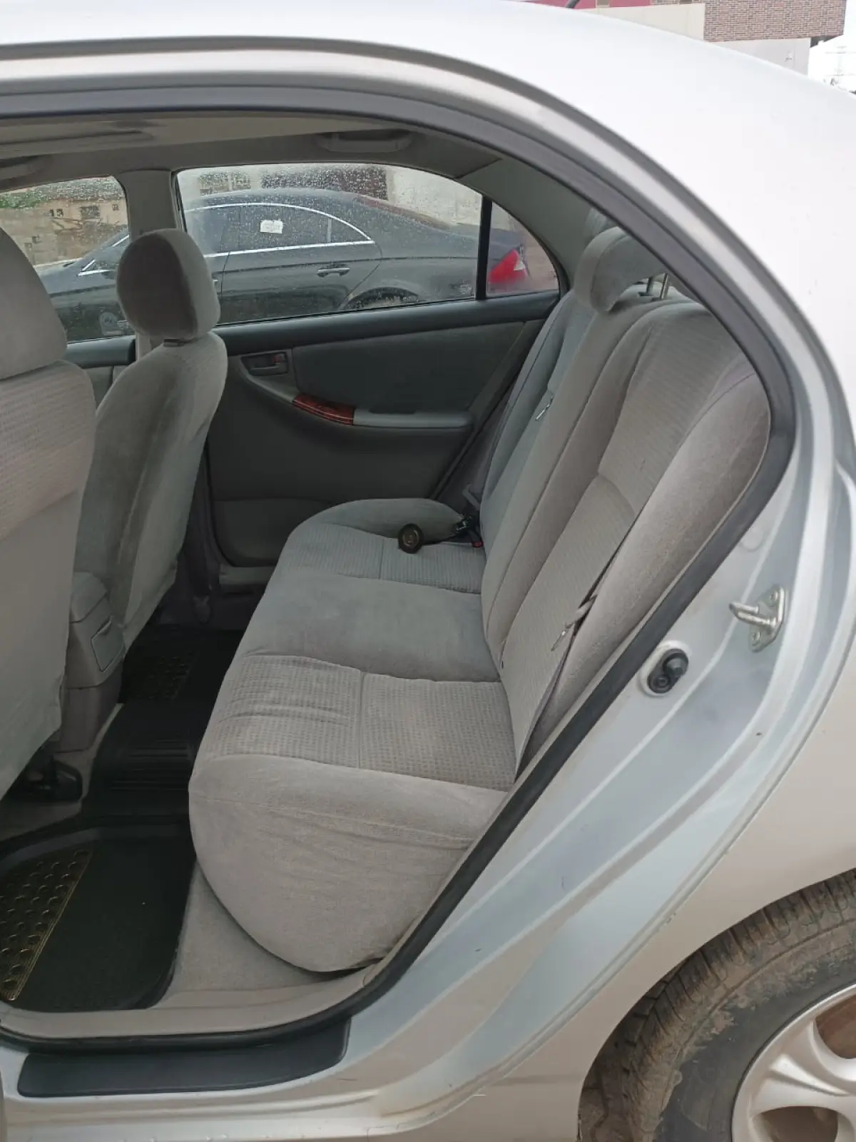 8 Months Used First Body 2007 Toyota Corolla Le - Image 6