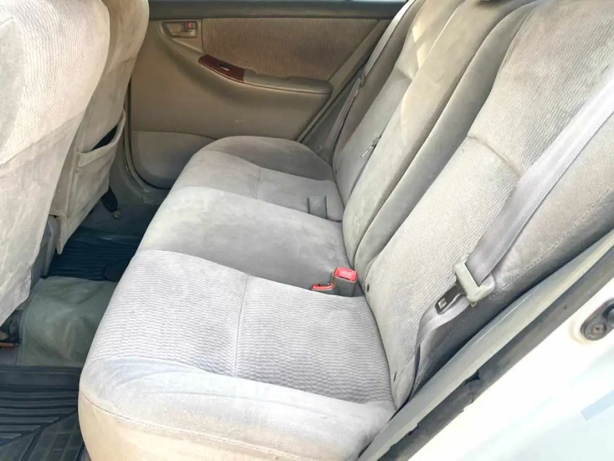 Registered Toyota Corolla 2005 LE - Image 4